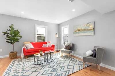157 Middlesex Ave #2