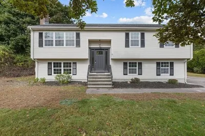 8 Rennie Dr