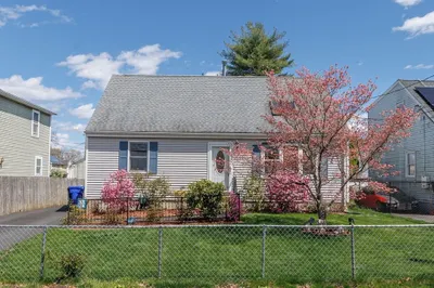 269 Morton St 1