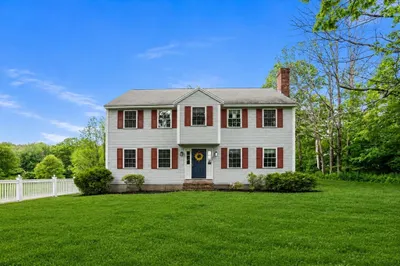 108 Town Farm Rd 1