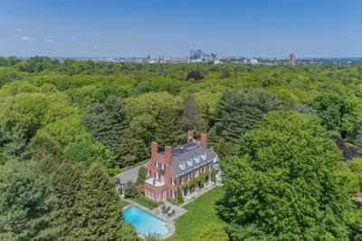71 Sears Road 1
