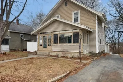 47 Ideal Rd