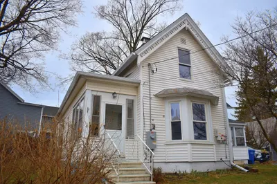 4 Eaton Pl
