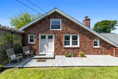 6r Fairview Ave 1