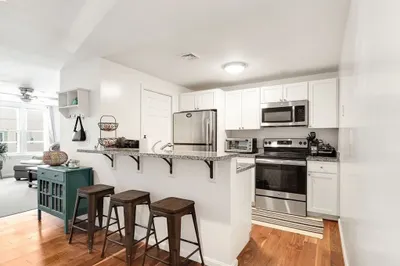 165 W 6th Street #A