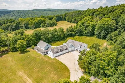297 Brookfield Rd 1