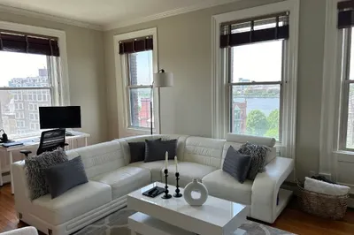 483 Beacon St #82 1