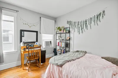 79 Saxton Street #3 1