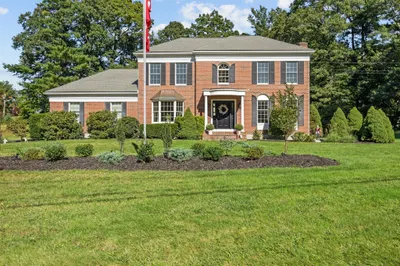 101 Diniz Drive 1