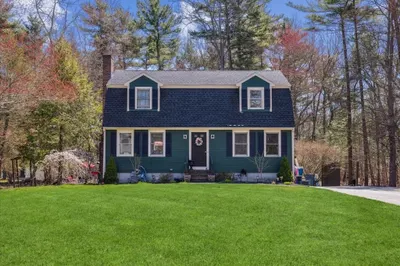 14 Fieldcrest Lndg 1