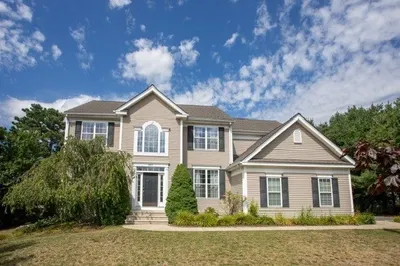 402 Raymond Rd 1