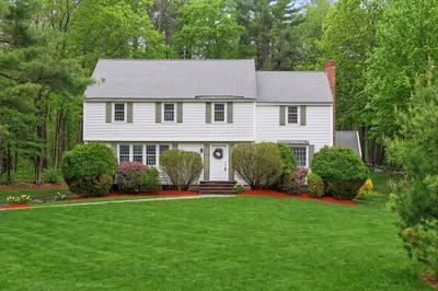 44 Minehan Ln