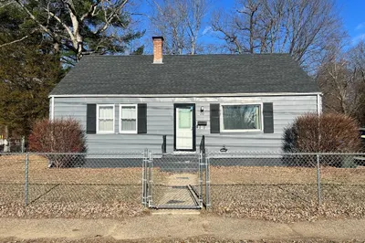 70 Amore Rd