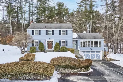 40 Meadowbrook Road 1
