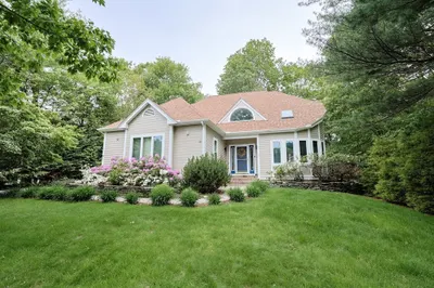 14 Thompson Ct