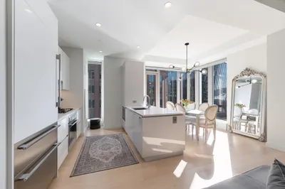 135 Seaport Blvd #1806