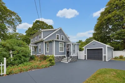38 Dexter Ave 1