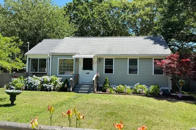 32 Ruby St