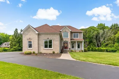20 Taylor Drive 1