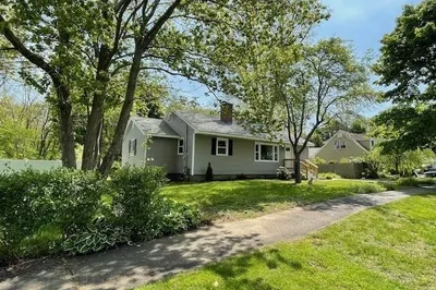 36 Vista Drive 1