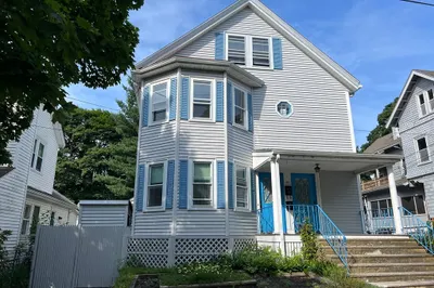 3 1/2 Buffum St #1