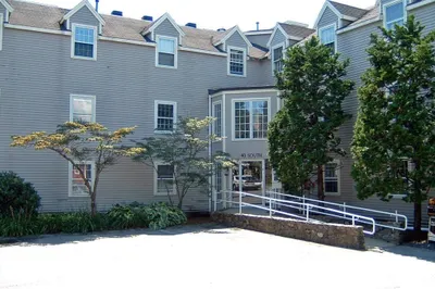 40 South St #200 1