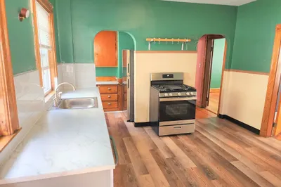 1027 Broadway #1