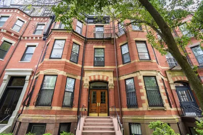 333 Beacon St #3 1