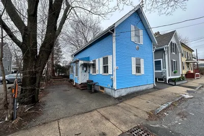 13 Estes St