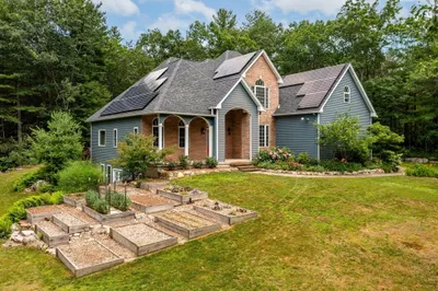 334 Southampton Rd 1