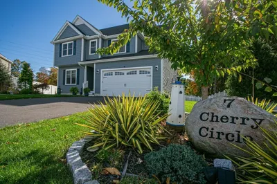 7 Cherry Cir 1