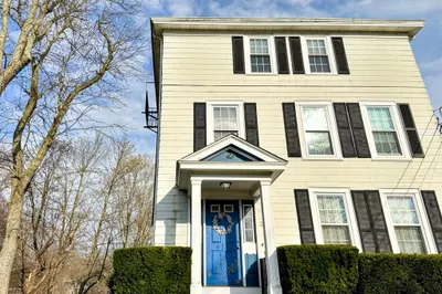 281 North Washington St #3 1