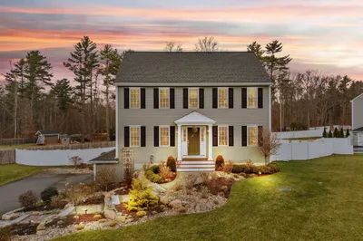 24 Stony Point Dr