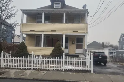 52 Fuller St #1 1