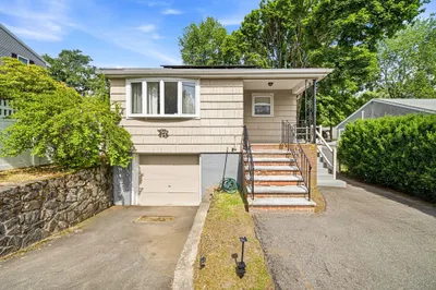 33 Fairchild Ave 1