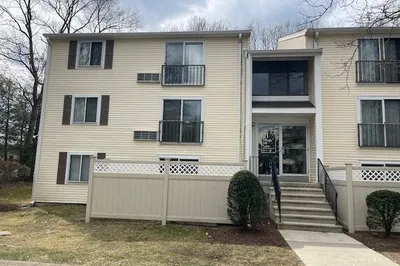 11 Village Hill Ln #2