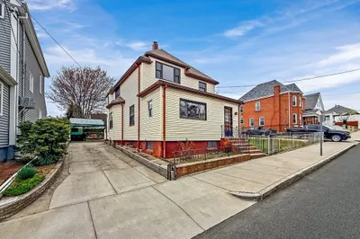42 Genesee St