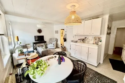 12 Hanover Ave #4 1