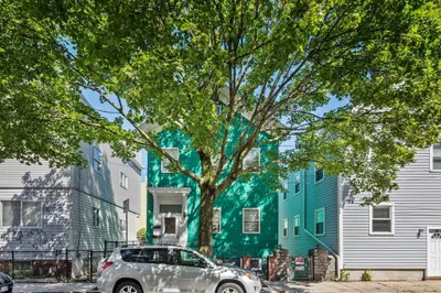38 Hunting Street