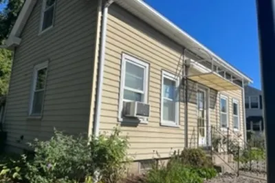 799 Front Street 1