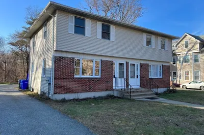 52-54 Benton St 1