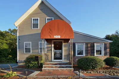 109 Dean St #2 1