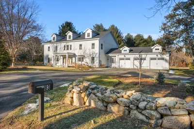 83 Brown St 1