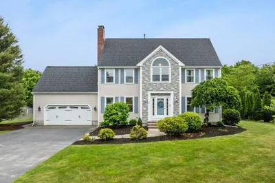 12 Waterbury Ln 1
