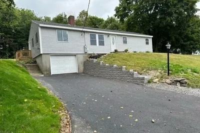 11 Hilltop Dr 1
