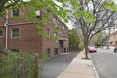 33 Cogswell Ave #4