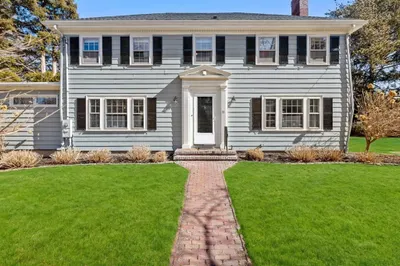 31 Estabrook Road 1