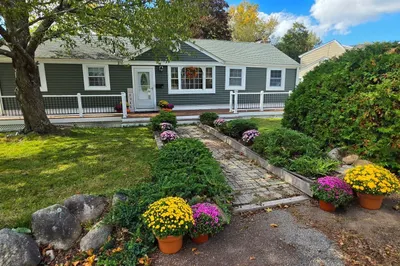 87 Ledgebrook Rd 1