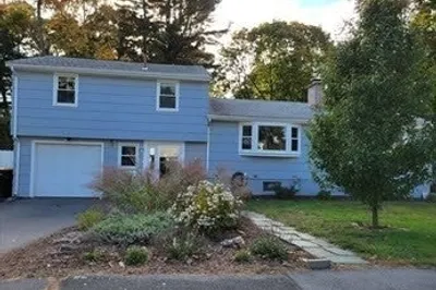 5 Greenleaf Cir 1