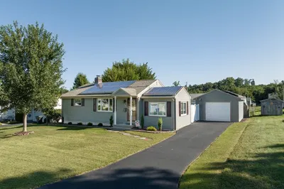 39 Rita St